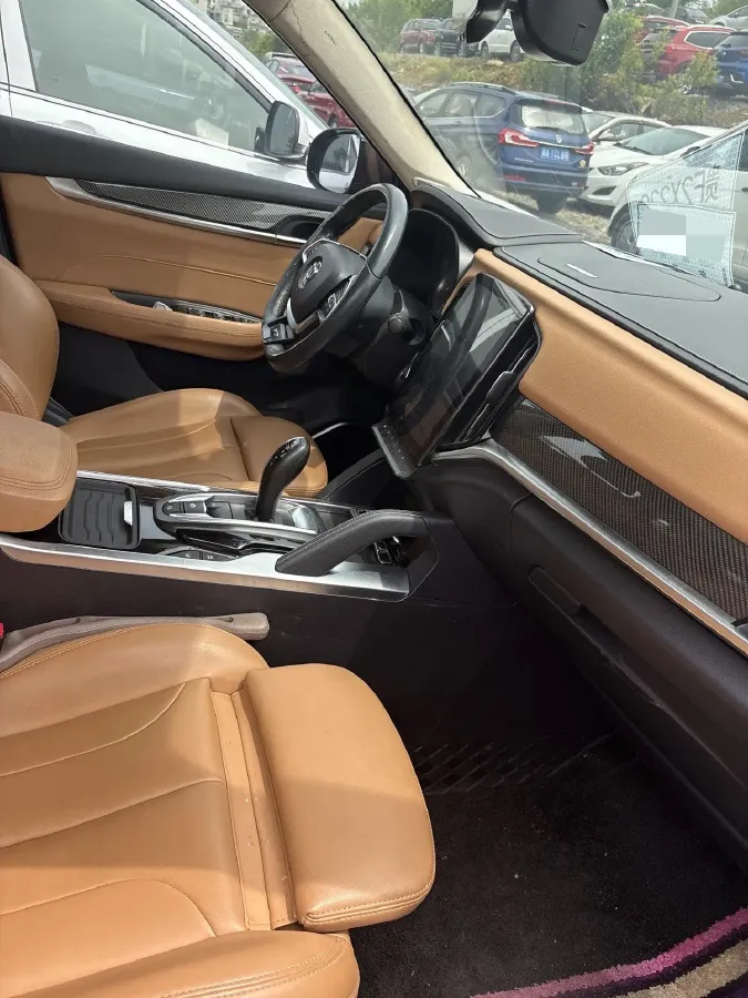 2018 Brilliance Auto V7 1.6T 204HP L4 7DCT,autocango,china used car exporter,china ev exporter,chinese used car exporter,chinese used ev exporter