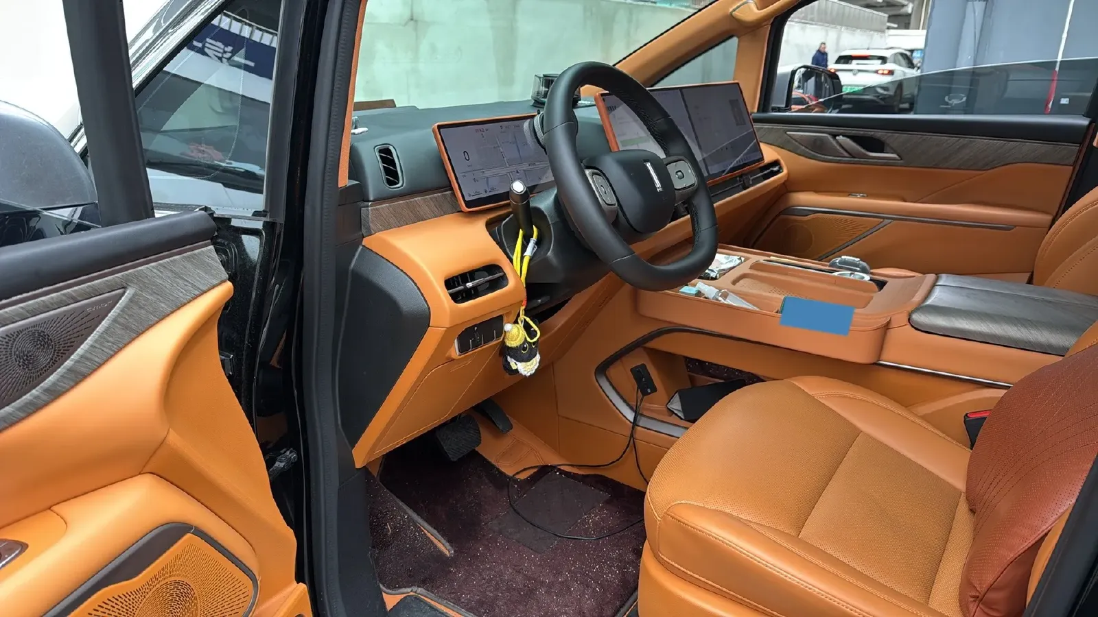 2025 WEY HighMountain 1.5T 170HP L4 4DHT PHEV,autocango,china used car exporter,china ev exporter,chinese used car exporter,chinese used ev exporter