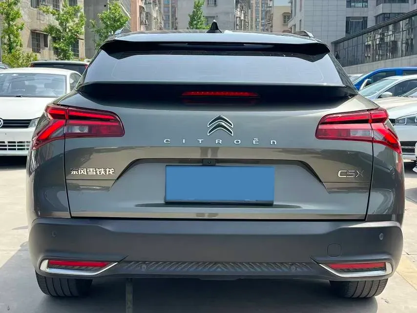 2022 Citroen C5 X 1.6T 175HP L4 8AT,autocango,china used car exporter,china ev exporter,chinese used car exporter,chinese used ev exporter