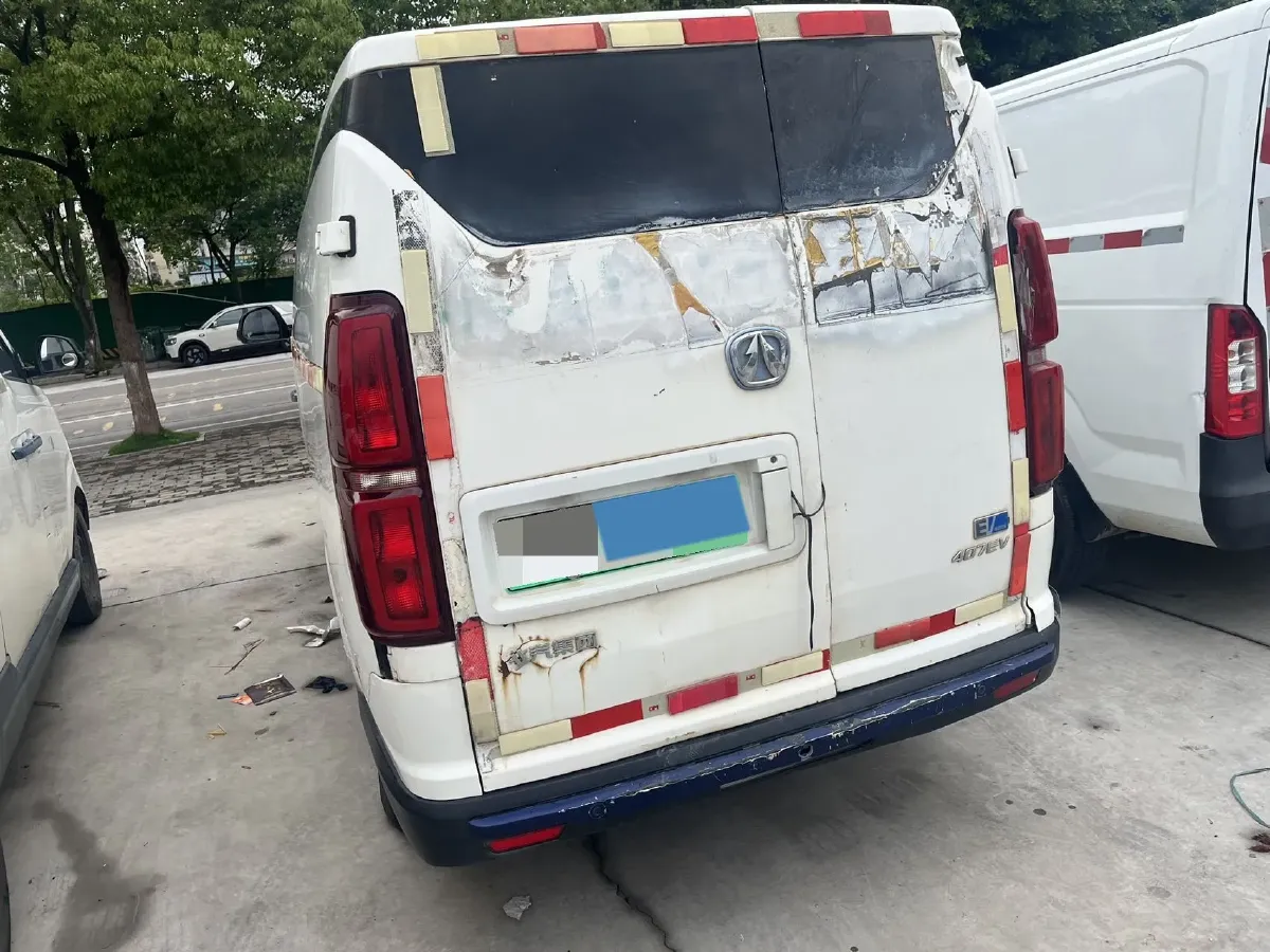 2018 SRM T20 EV BEV 35.04KWH,autocango,china used car exporter,china ev exporter,chinese used car exporter,chinese used ev exporter