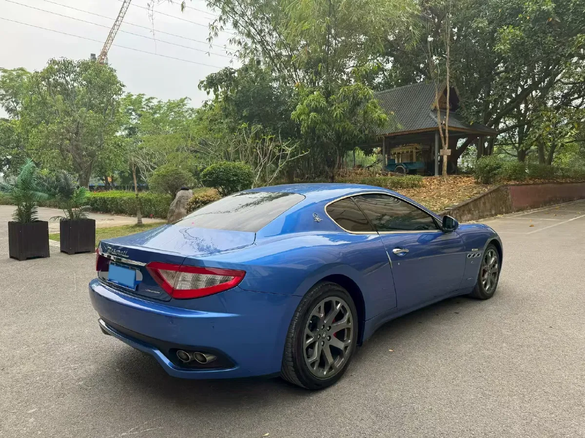 2007 Maserati GranTurismo 4.2L 405HP V8 6AT,autocango,china used car exporter,china ev exporter,chinese used car exporter,chinese used ev exporter