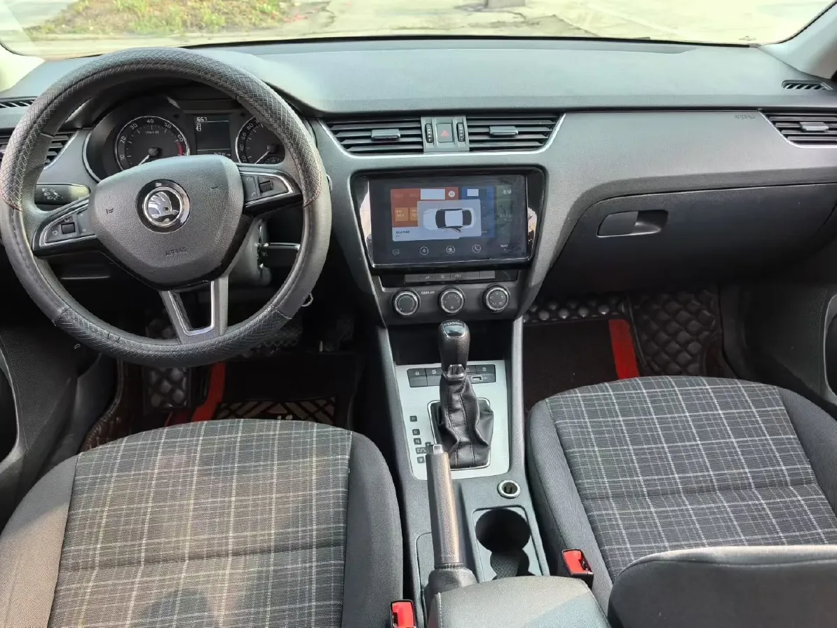 2019 Skoda Octavia 1.2T 116HP L4 7DCT,autocango,china used car exporter,china ev exporter,chinese used car exporter,chinese used ev exporter