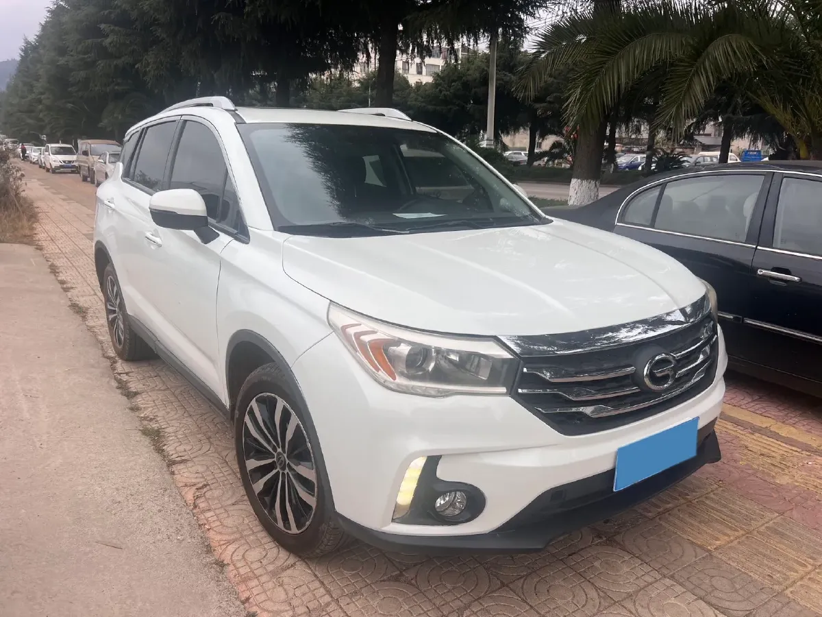 2017 GAC Trumpchi GS4 1.5T 152HP L4 5MT,autocango,china used car exporter,china ev exporter,chinese used car exporter,chinese used ev exporter