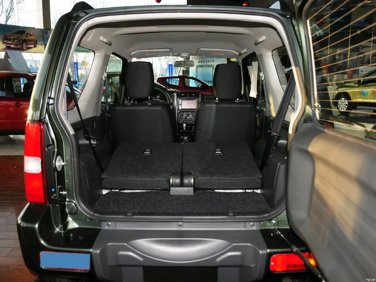 2019 Infiniti Q60 2.0T 211HP L4 7AT,autocango,china used car exporter,china ev exporter,chinese used car exporter,chinese used ev exporter