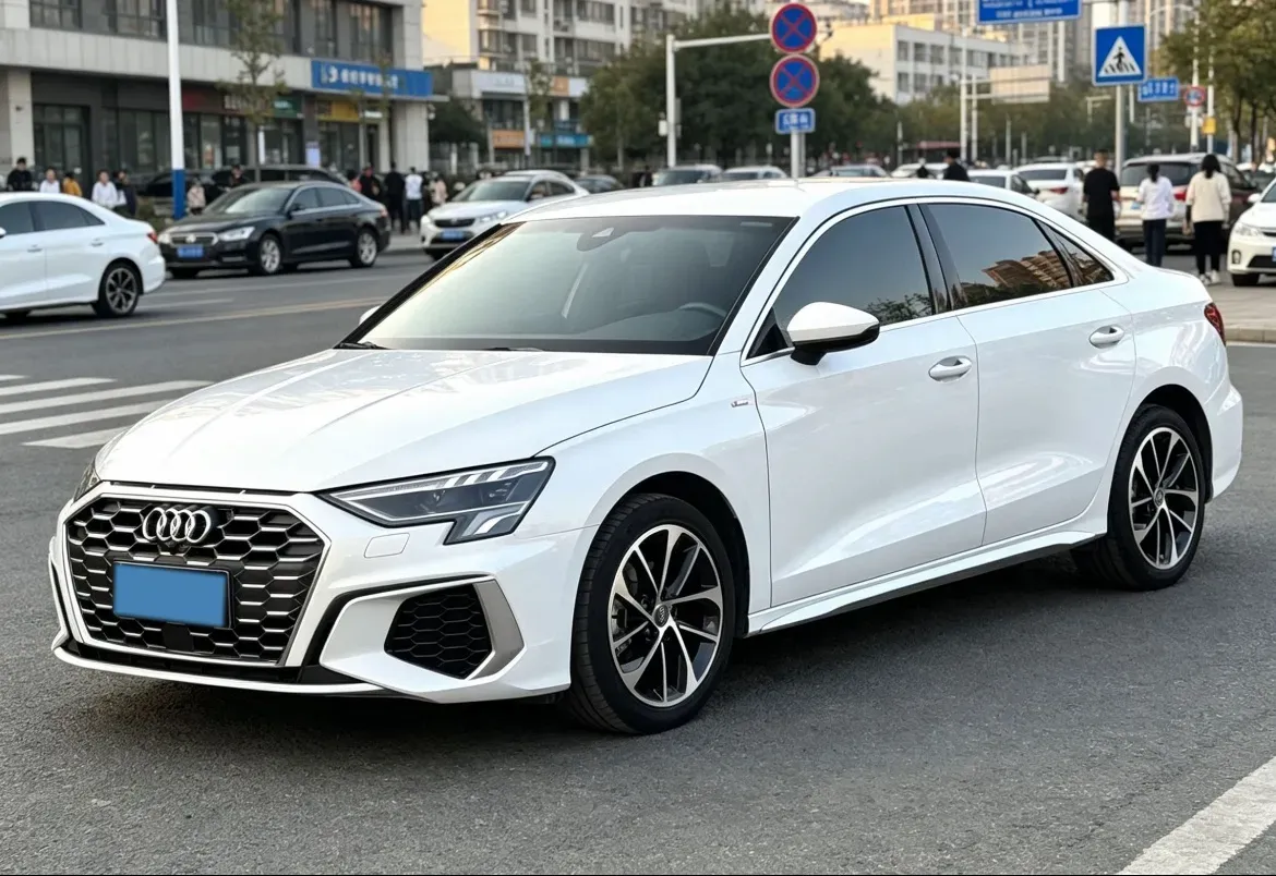 2022 Audi A3 1.4T 150HP L4 7DCT,autocango,china used car exporter,china ev exporter,chinese used car exporter,chinese used ev exporter