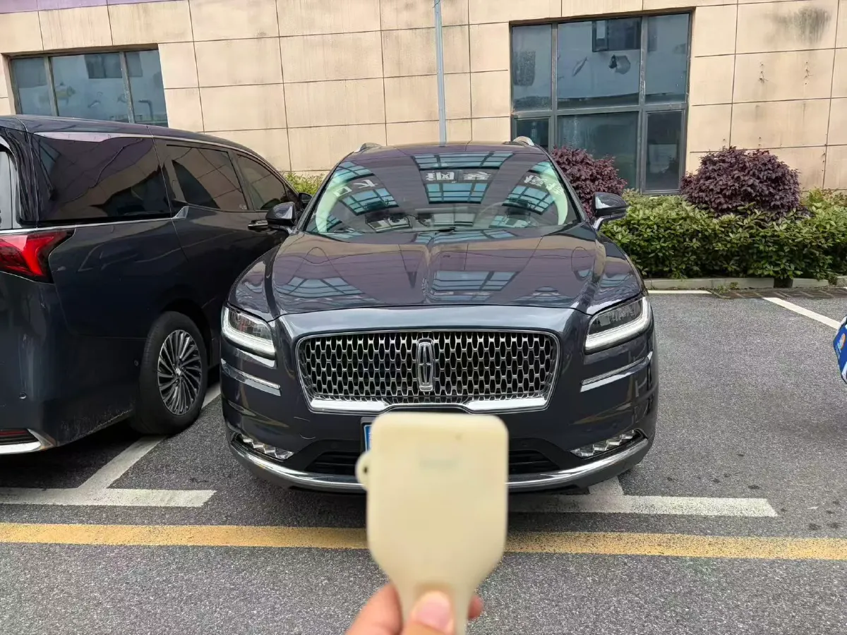 2021 Lincoln Nautilus 2.0T 245HP L4 8AT,autocango,china used car exporter,china ev exporter,chinese used car exporter,chinese used ev exporter