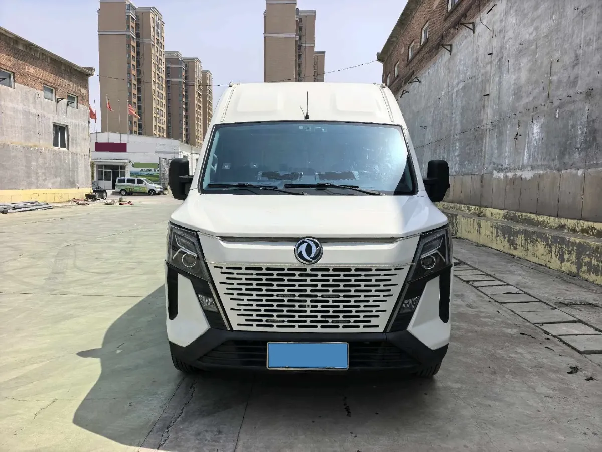 2023 Ford Transit 2.0T 220HP L4 5MT,autocango,china used car exporter,china ev exporter,chinese used car exporter,chinese used ev exporter