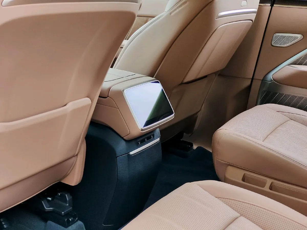 2025 ONVO L90 BEV,autocango,china used car exporter,china ev exporter,chinese used car exporter,chinese used ev exporter