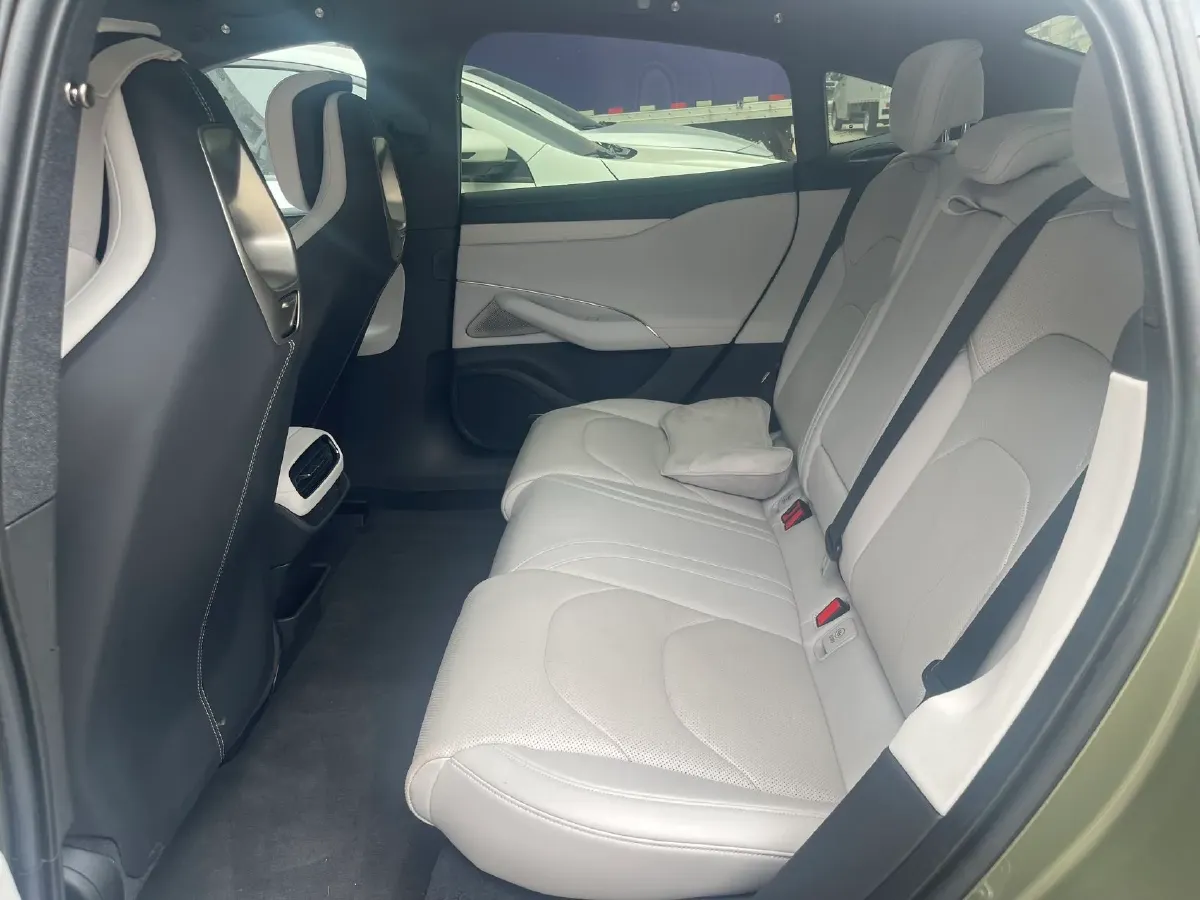 2024 MI SU7 BEV 73.6KWH,autocango,china used car exporter,china ev exporter,chinese used car exporter,chinese used ev exporter