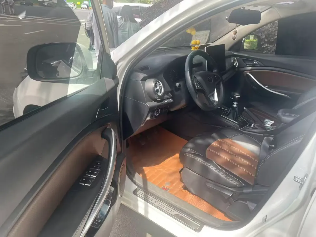 2019 BYD Song 1.5T 154HP L4 6MT,autocango,china used car exporter,china ev exporter,chinese used car exporter,chinese used ev exporter