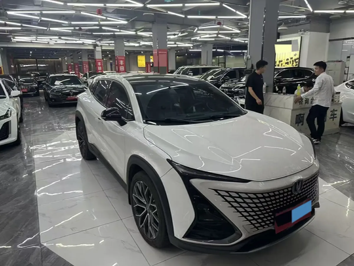 2022 ChangAn UNI-T 1.5T 188HP L4 7DCT,autocango,china used car exporter,china ev exporter,chinese used car exporter,chinese used ev exporter