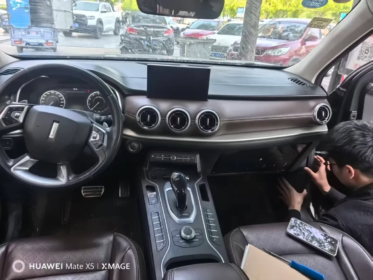 2019 WEY VV6 2.0T 224HP L4 7DCT,autocango,china used car exporter,china ev exporter,chinese used car exporter,chinese used ev exporter