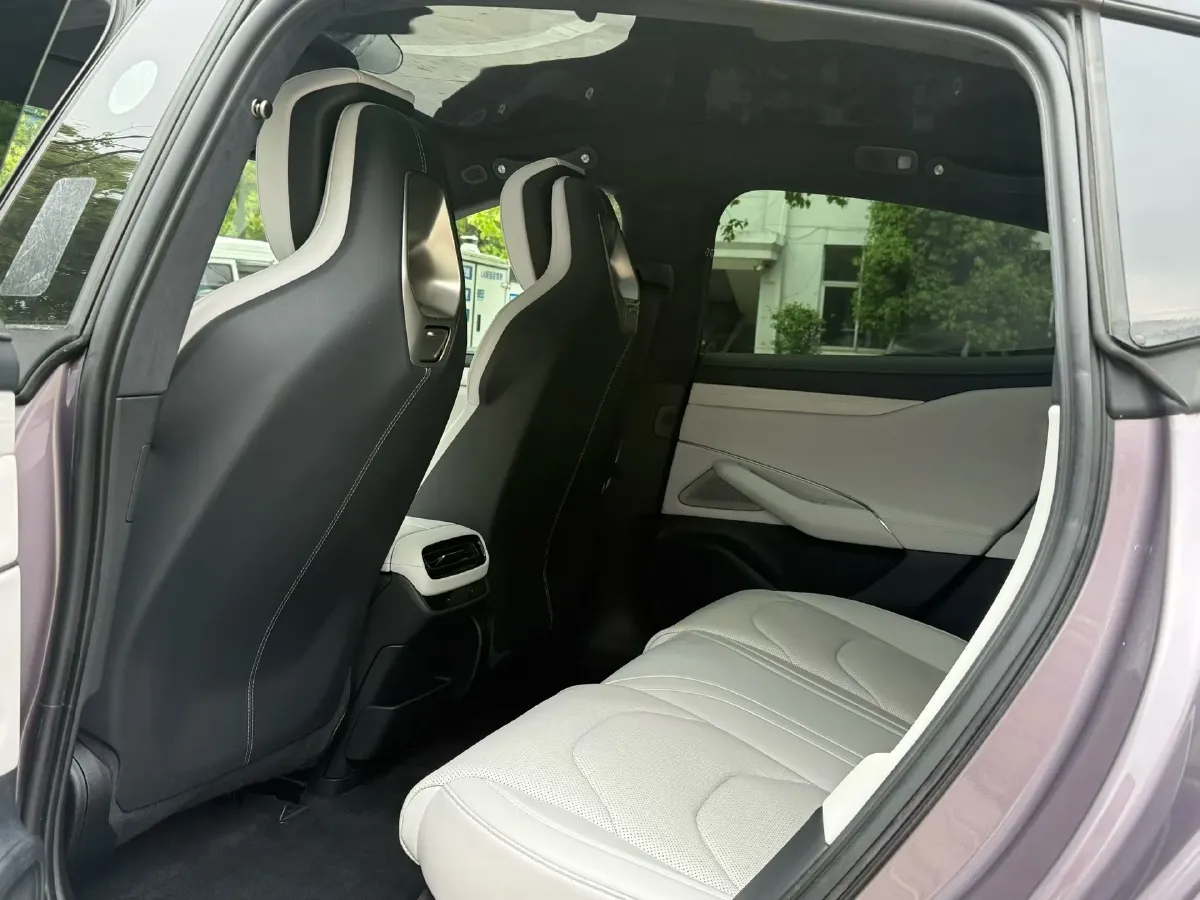 2024 MI SU7 BEV 101KWH,autocango,china used car exporter,china ev exporter,chinese used car exporter,chinese used ev exporter