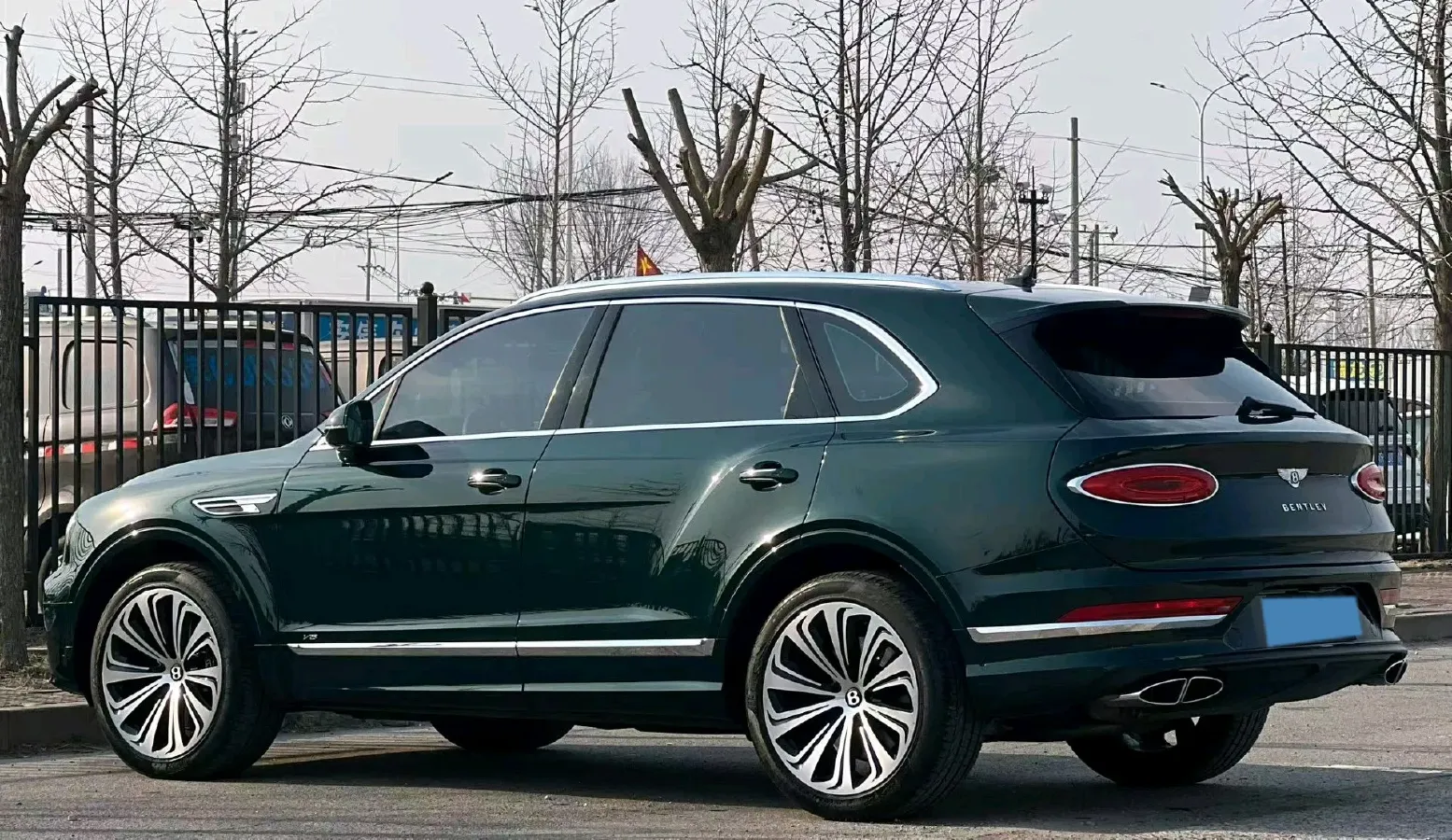 2021 Bentley Bentayga 4.0T 550HP V8 8AT,autocango,china used car exporter,china ev exporter,chinese used car exporter,chinese used ev exporter