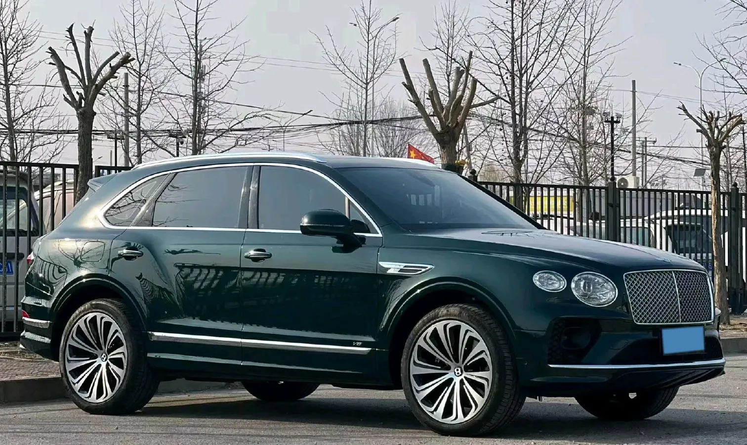 2021 Bentley Bentayga 4.0T 550HP V8 8AT,autocango,china used car exporter,china ev exporter,chinese used car exporter,chinese used ev exporter