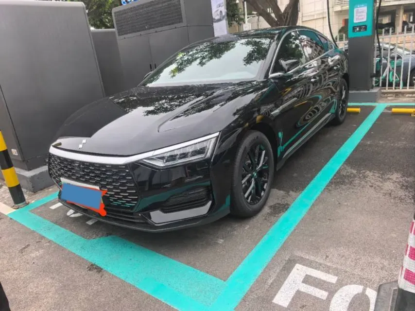 2025 BYD e9 BEV,autocango,china used car exporter,china ev exporter,chinese used car exporter,chinese used ev exporter