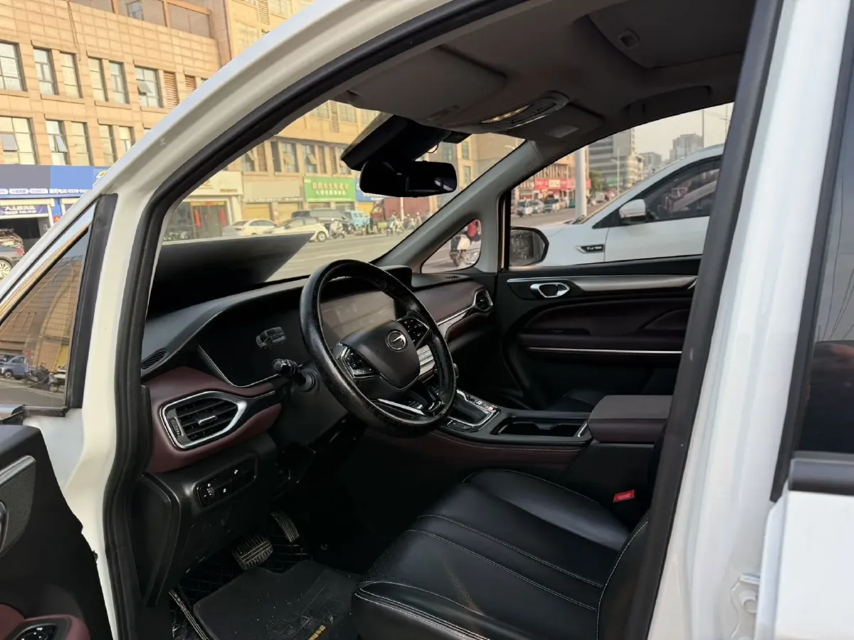 2021 GAC Trumpchi M6 1.5T 169HP L4 7DCT,autocango,china used car exporter,china ev exporter,chinese used car exporter,chinese used ev exporter