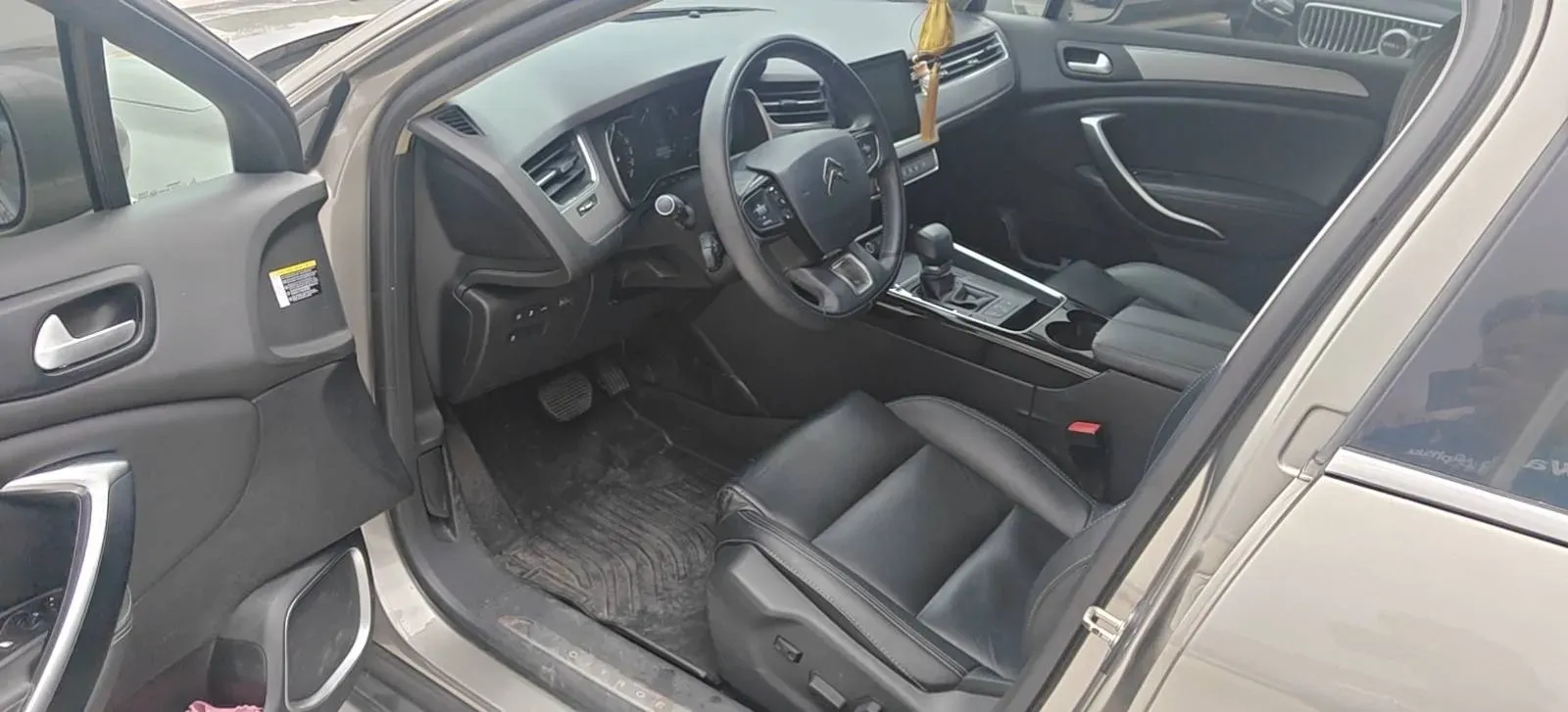 2017 Citroen C5 1.6T 167HP L4 6AT,autocango,china used car exporter,china ev exporter,chinese used car exporter,chinese used ev exporter