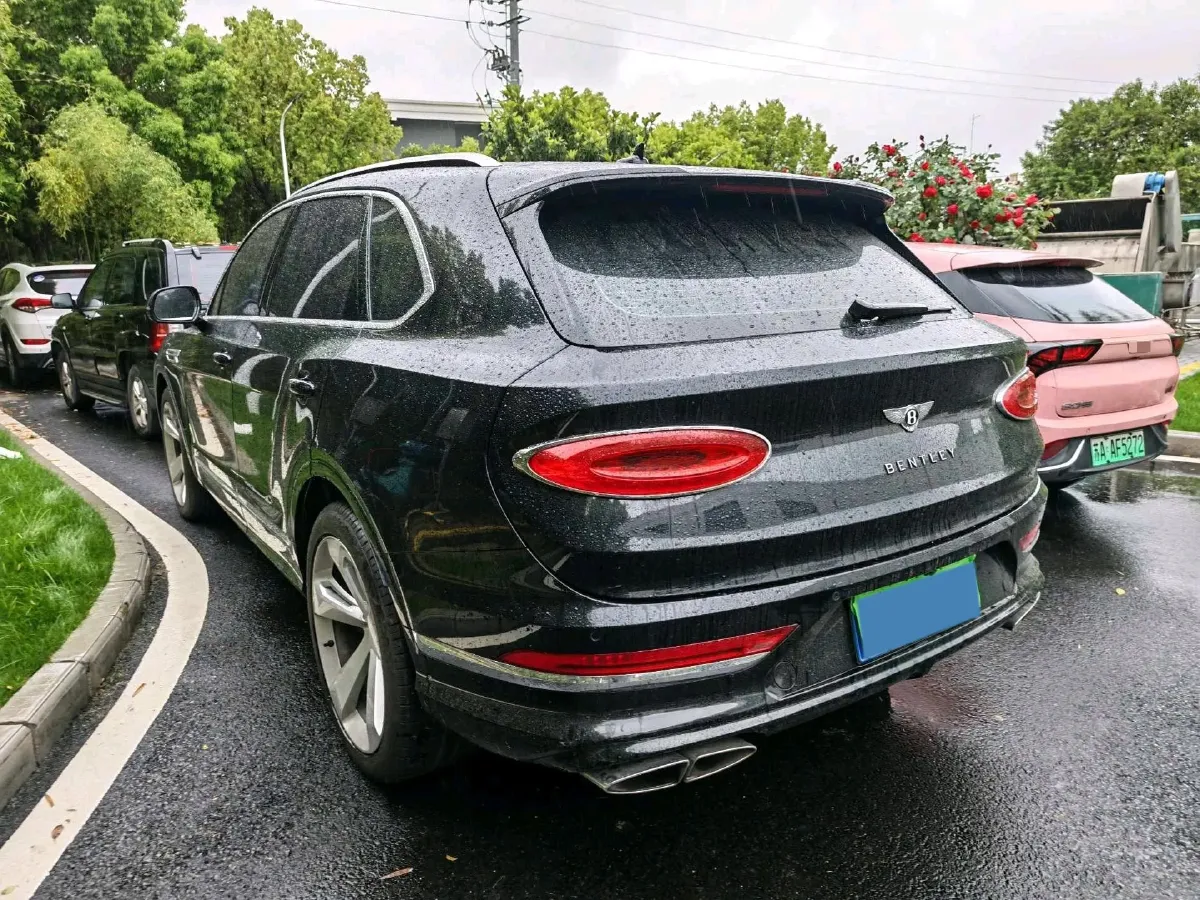 2021 Bentley Flying Spur 4.0T 550HP V8 8DCT,autocango,china used car exporter,china ev exporter,chinese used car exporter,chinese used ev exporter