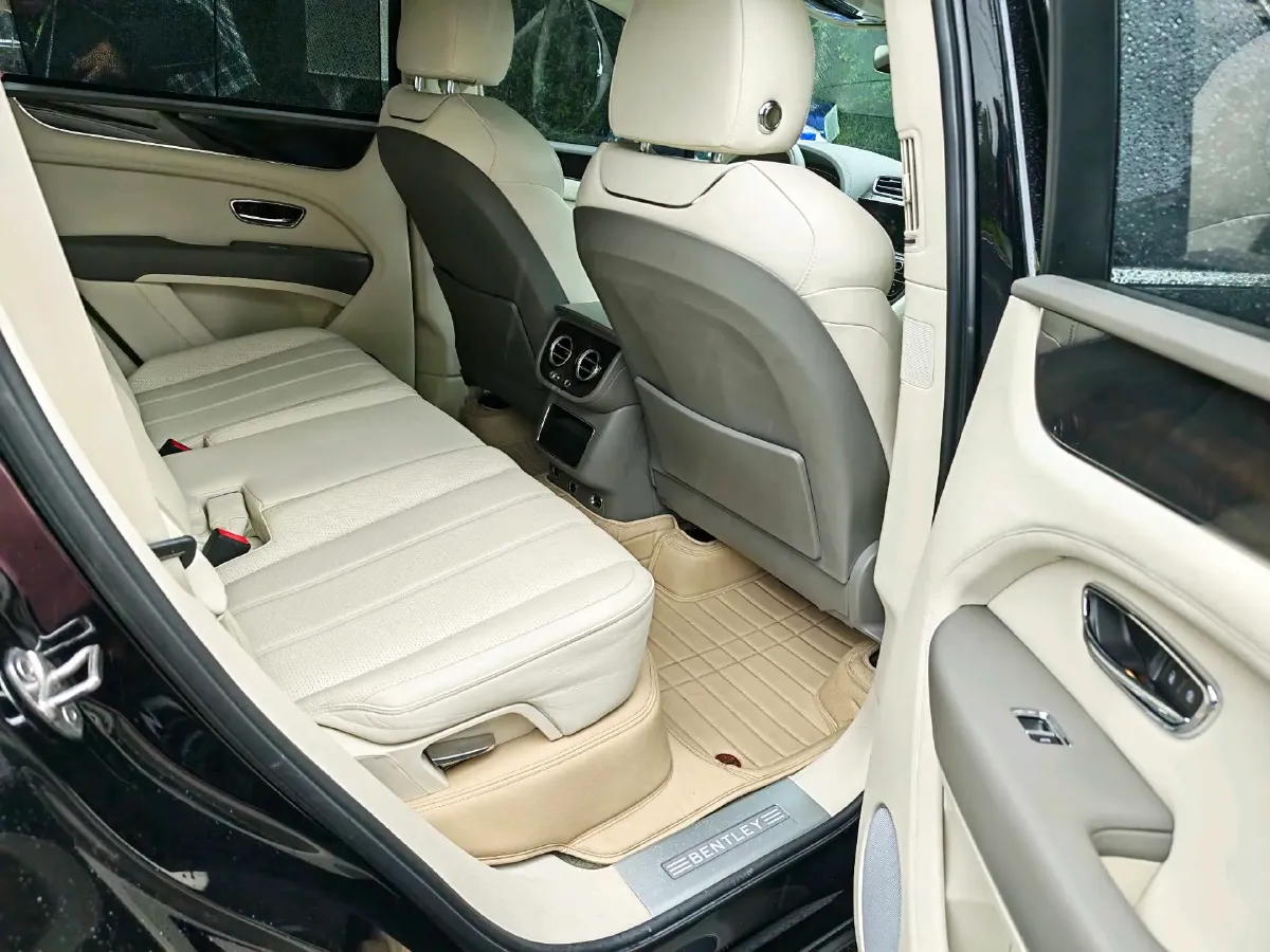 2021 Bentley Flying Spur 4.0T 550HP V8 8DCT,autocango,china used car exporter,china ev exporter,chinese used car exporter,chinese used ev exporter