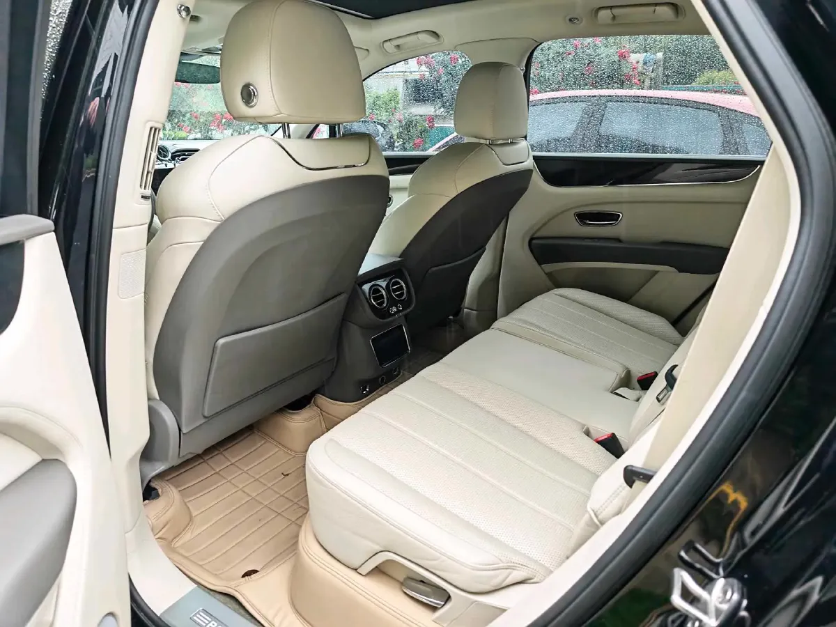 2021 Bentley Flying Spur 4.0T 550HP V8 8DCT,autocango,china used car exporter,china ev exporter,chinese used car exporter,chinese used ev exporter