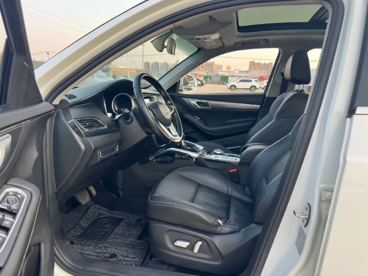 2017 Zotye SR7 1.5T 150HP L4 CVT,autocango,china used car exporter,china ev exporter,chinese used car exporter,chinese used ev exporter