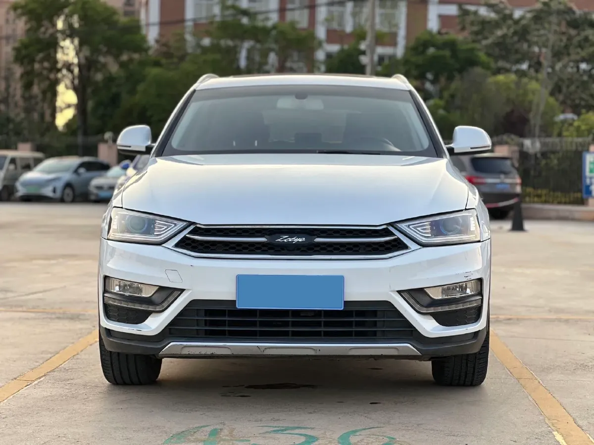 2017 Zotye SR7 1.5T 150HP L4 CVT,autocango,china used car exporter,china ev exporter,chinese used car exporter,chinese used ev exporter