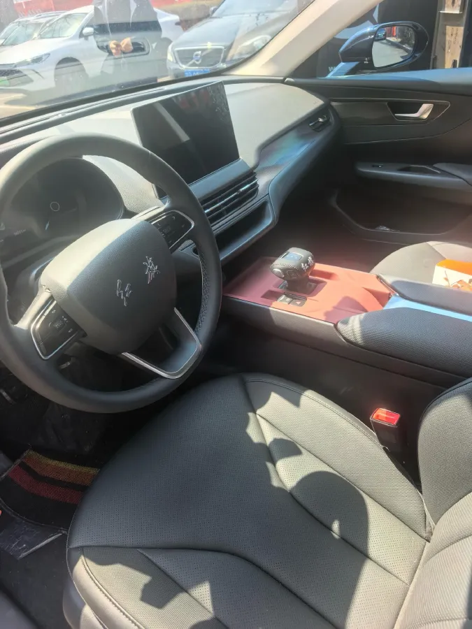 2024 HongQi E-QM5 BEV 60KWH,autocango,china used car exporter,china ev exporter,chinese used car exporter,chinese used ev exporter