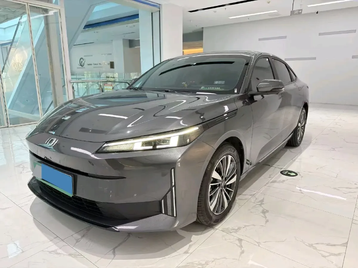 2024 ChangAn QiYuan A05 1.5L 110HP L4 E-CVT PHEV 9.07KWH,autocango,china used car exporter,china ev exporter,chinese used car exporter,chinese used ev exporter