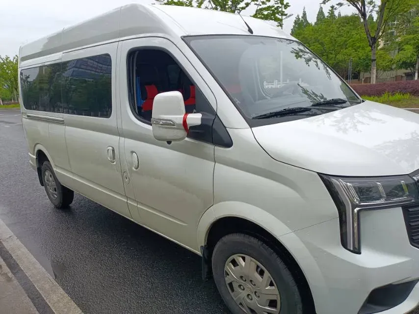 2025 MAXUS XinTu V80 2.0T 147HP L4 6MT,autocango,china used car exporter,china ev exporter,chinese used car exporter,chinese used ev exporter