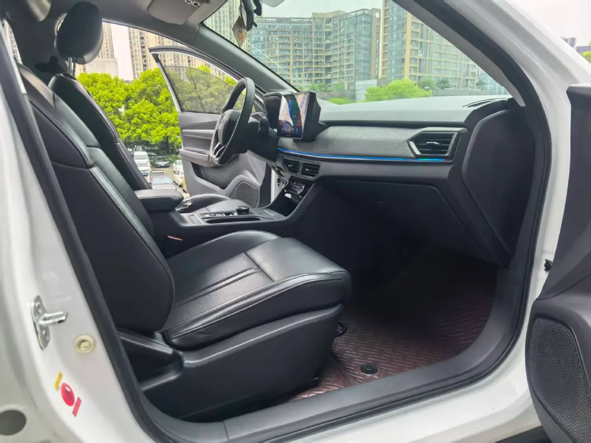 2021 Weltmeister E.5 BEV 49.92KWH,autocango,china used car exporter,china ev exporter,chinese used car exporter,chinese used ev exporter