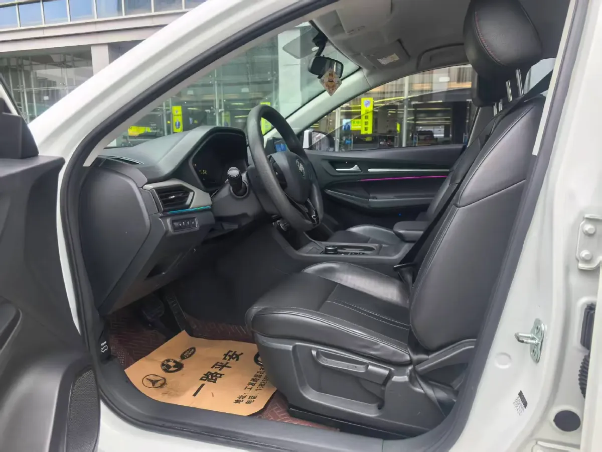 2021 Weltmeister E.5 BEV 49.92KWH,autocango,china used car exporter,china ev exporter,chinese used car exporter,chinese used ev exporter