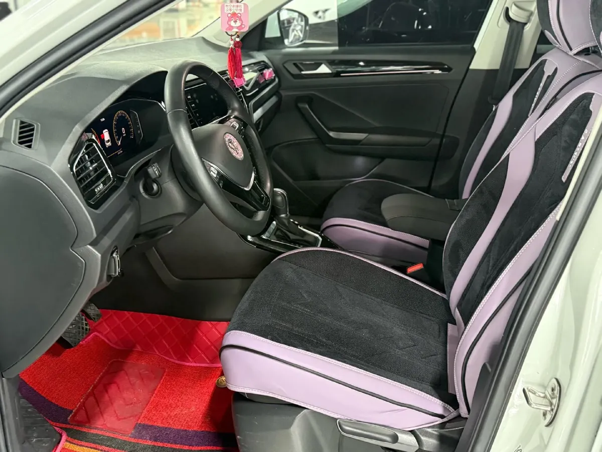 2022 Volkswagen T-Roc 1.4T 150HP L4 7DCT,autocango,china used car exporter,china ev exporter,chinese used car exporter,chinese used ev exporter