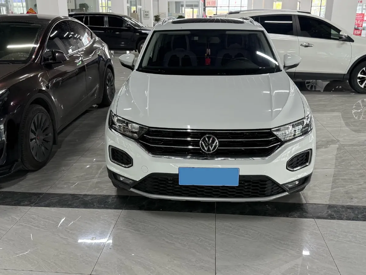 2022 Volkswagen T-Roc 1.4T 150HP L4 7DCT,autocango,china used car exporter,china ev exporter,chinese used car exporter,chinese used ev exporter