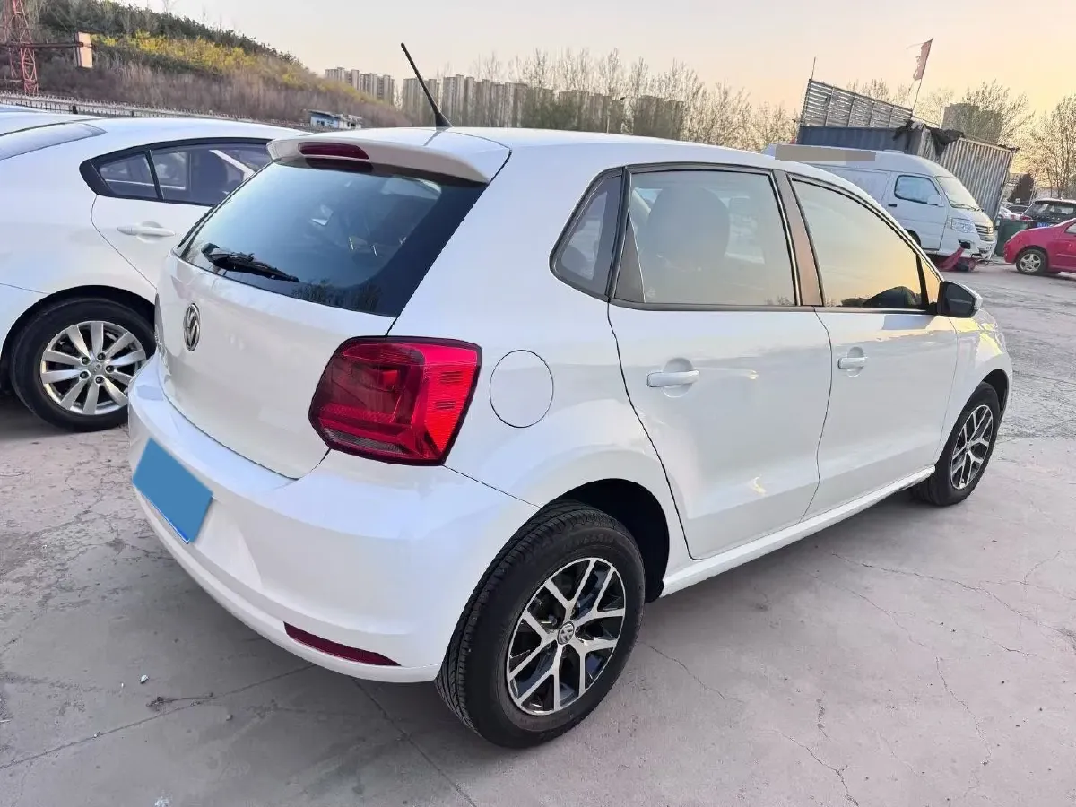 2016 Volkswagen Polo 1.4L 90HP L4 6AT,autocango,china used car exporter,china ev exporter,chinese used car exporter,chinese used ev exporter