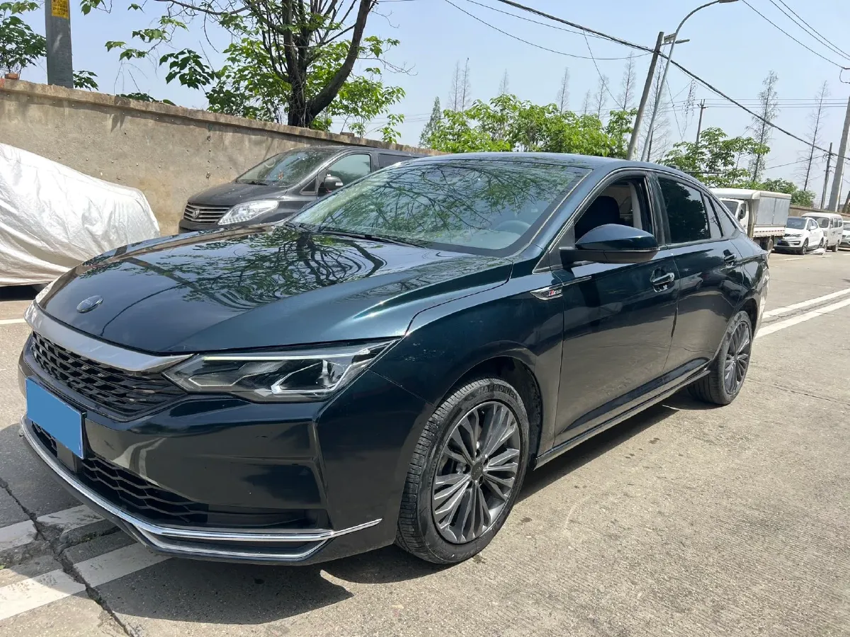 2021 DongFeng Aeolus YiXuan MAX 1.5T 190HP L4 7DCT,autocango,china used car exporter,china ev exporter,chinese used car exporter,chinese used ev exporter