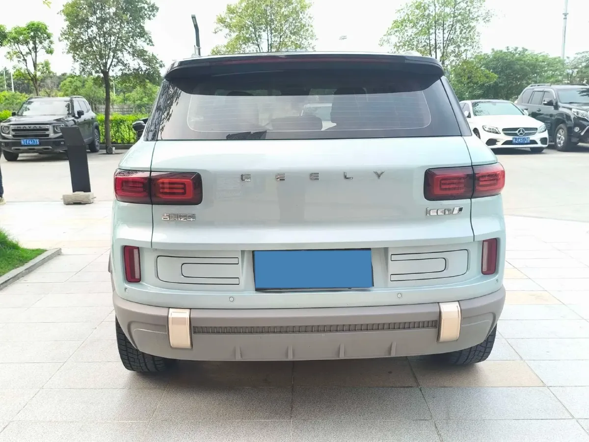 2023 Geely ICON 1.5T 181HP L4 7DCT,autocango,china used car exporter,china ev exporter,chinese used car exporter,chinese used ev exporter