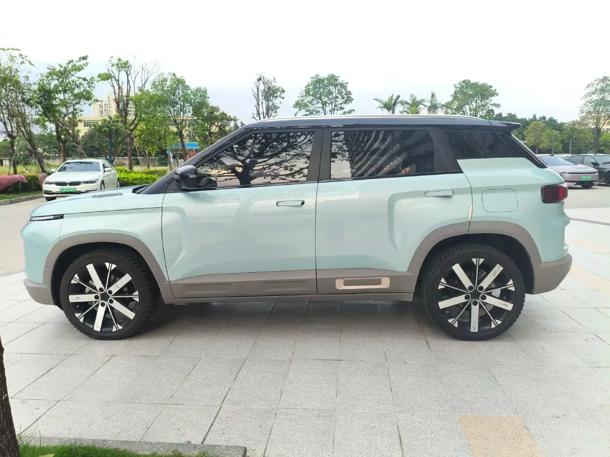 2023 Geely ICON 1.5T 181HP L4 7DCT,autocango,china used car exporter,china ev exporter,chinese used car exporter,chinese used ev exporter