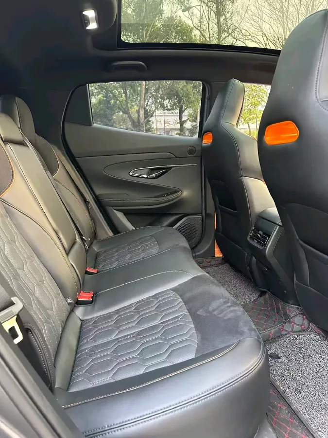 2022 ChangAn UNI-T 1.5T 188HP L4 7DCT,autocango,china used car exporter,china ev exporter,chinese used car exporter,chinese used ev exporter