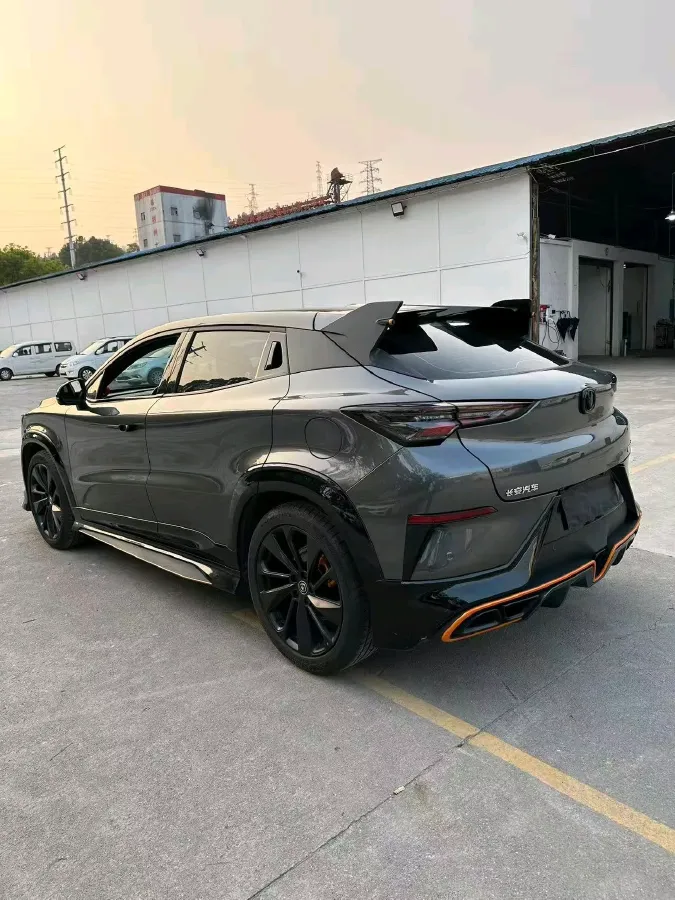 2022 ChangAn UNI-T 1.5T 188HP L4 7DCT,autocango,china used car exporter,china ev exporter,chinese used car exporter,chinese used ev exporter