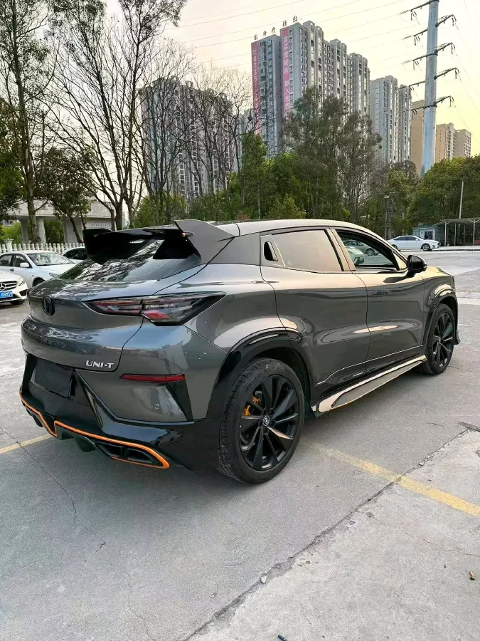 2022 ChangAn UNI-T 1.5T 188HP L4 7DCT,autocango,china used car exporter,china ev exporter,chinese used car exporter,chinese used ev exporter
