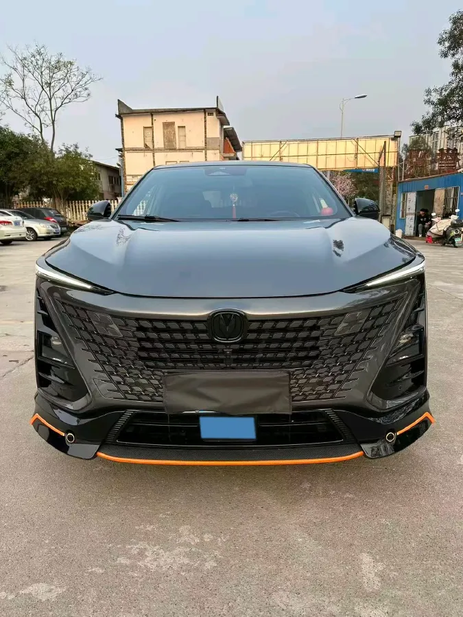 2022 ChangAn UNI-T 1.5T 188HP L4 7DCT,autocango,china used car exporter,china ev exporter,chinese used car exporter,chinese used ev exporter