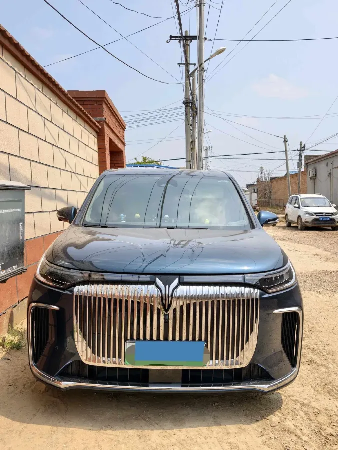 2025 Voyah Dream BEV 108.7KWH,autocango,china used car exporter,china ev exporter,chinese used car exporter,chinese used ev exporter