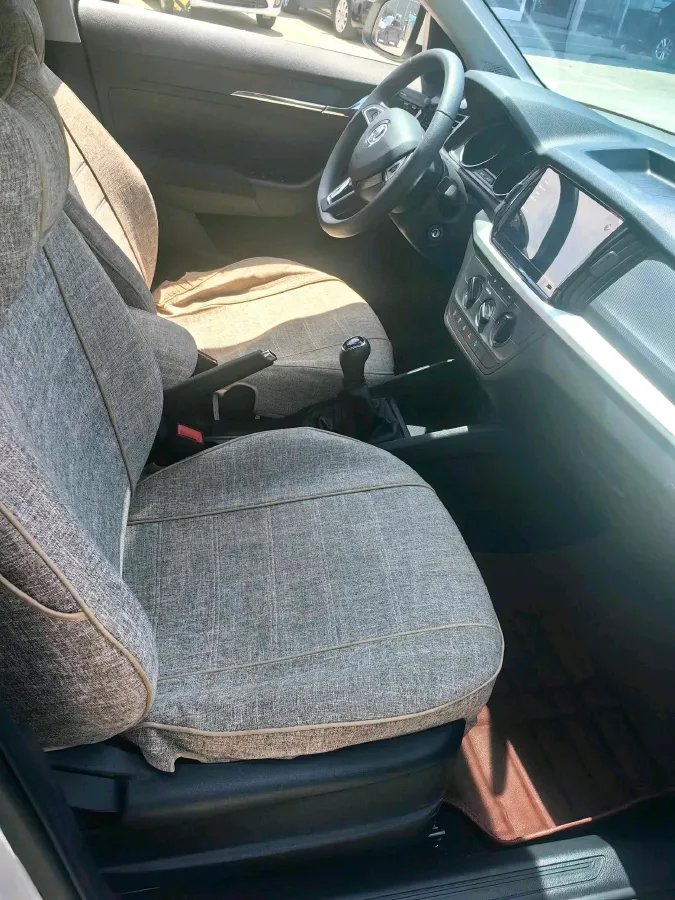 2020 Skoda Kamiq 1.5L 112HP L4 5MT,autocango,china used car exporter,china ev exporter,chinese used car exporter,chinese used ev exporter