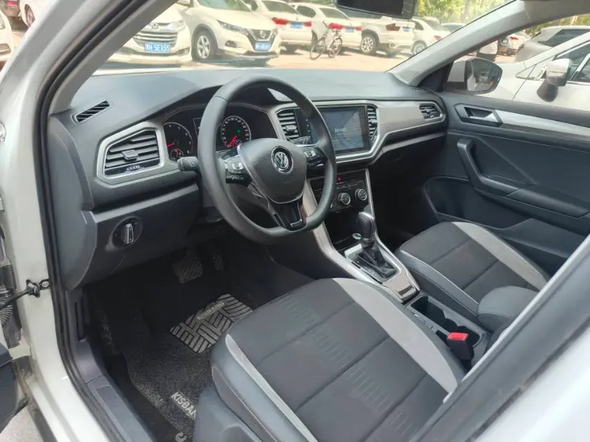 2018 Mitsubishi Eclipse Cross 1.5T 170HP L4 CVT,autocango,china used car exporter,china ev exporter,chinese used car exporter,chinese used ev exporter