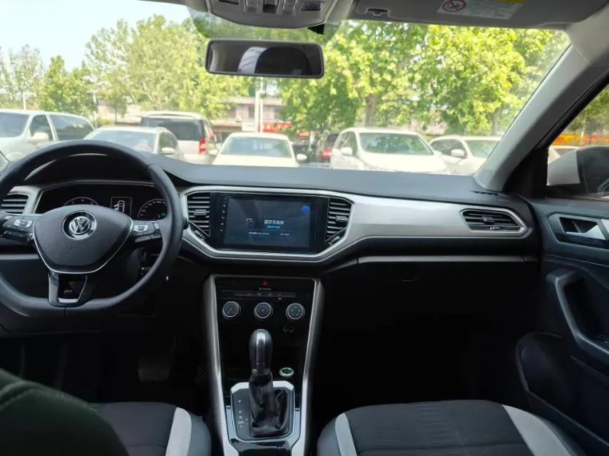 2018 Mitsubishi Eclipse Cross 1.5T 170HP L4 CVT,autocango,china used car exporter,china ev exporter,chinese used car exporter,chinese used ev exporter