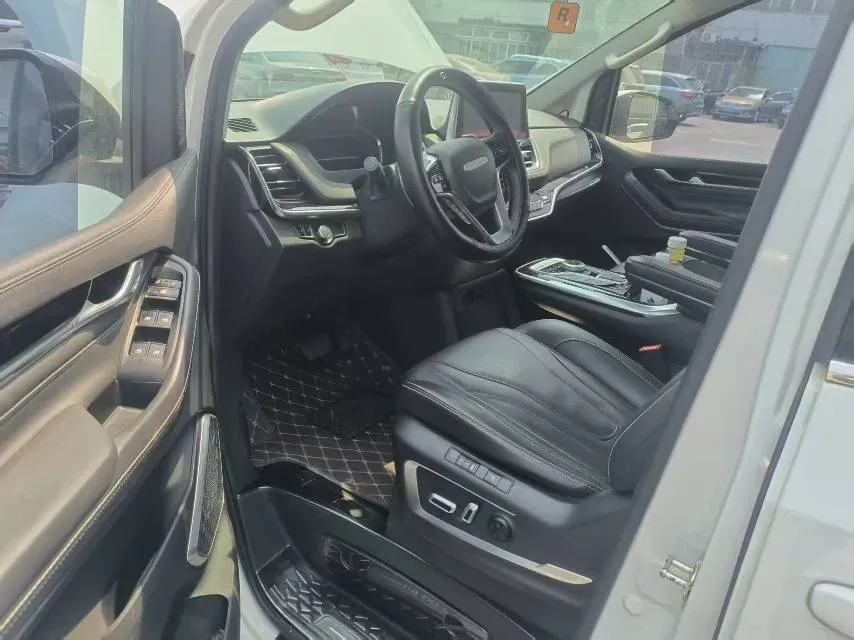 2021 MAXUS G20 2.0T 224HP L4 8AT,autocango,china used car exporter,china ev exporter,chinese used car exporter,chinese used ev exporter