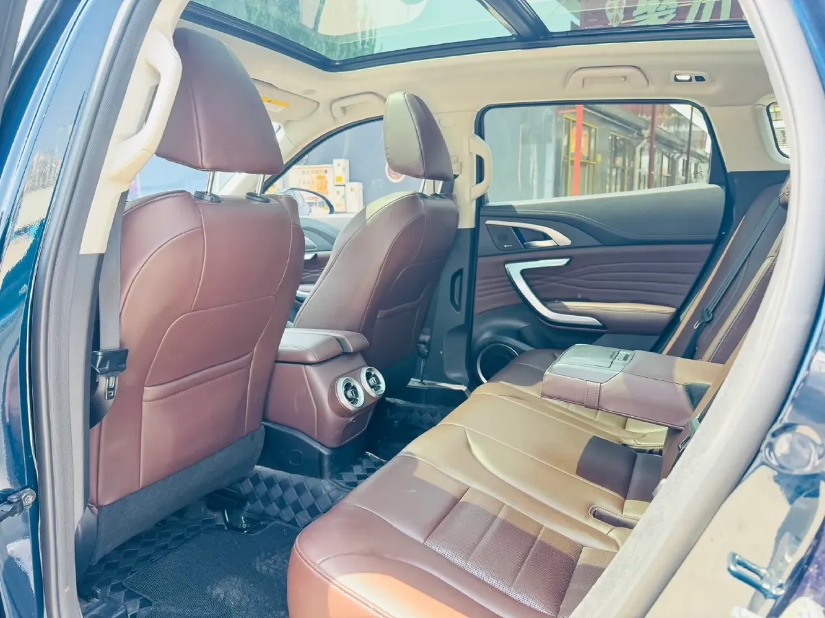 2020 WEY VV7 2.0T 227HP L4 7DCT,autocango,china used car exporter,china ev exporter,chinese used car exporter,chinese used ev exporter