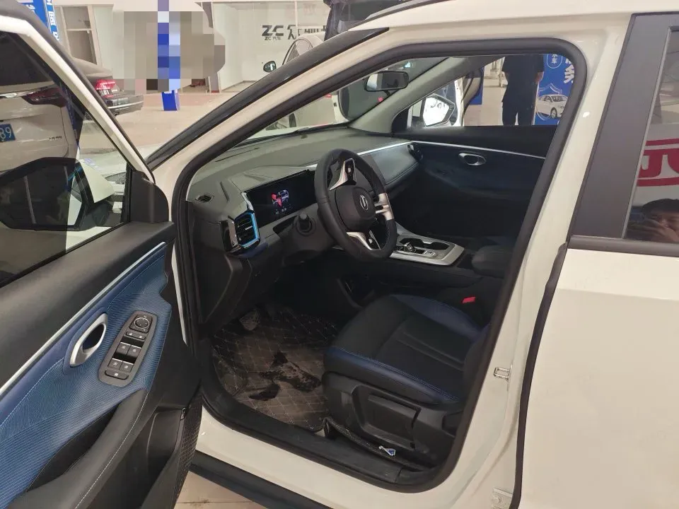 2025 GAC Trumpchi GS3 1.5T 177HP L4 7DCT,autocango,china used car exporter,china ev exporter,chinese used car exporter,chinese used ev exporter