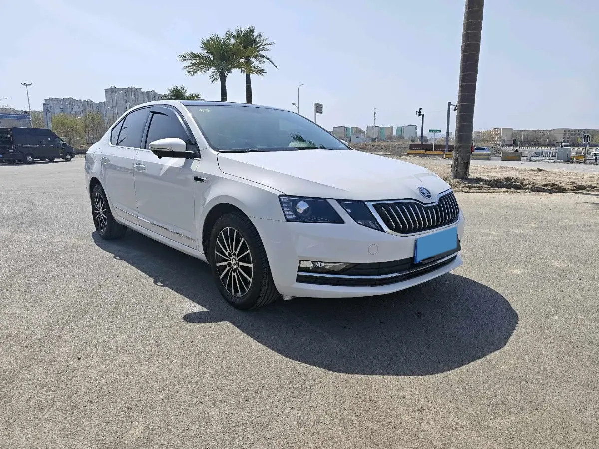 2019 Skoda Octavia 1.5L 116HP L4 6AT,autocango,china used car exporter,china ev exporter,chinese used car exporter,chinese used ev exporter